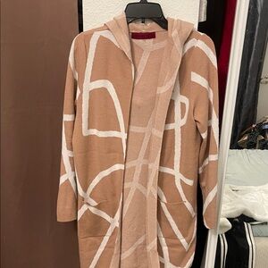 Scarlett Beige and White Patterned Cardigan